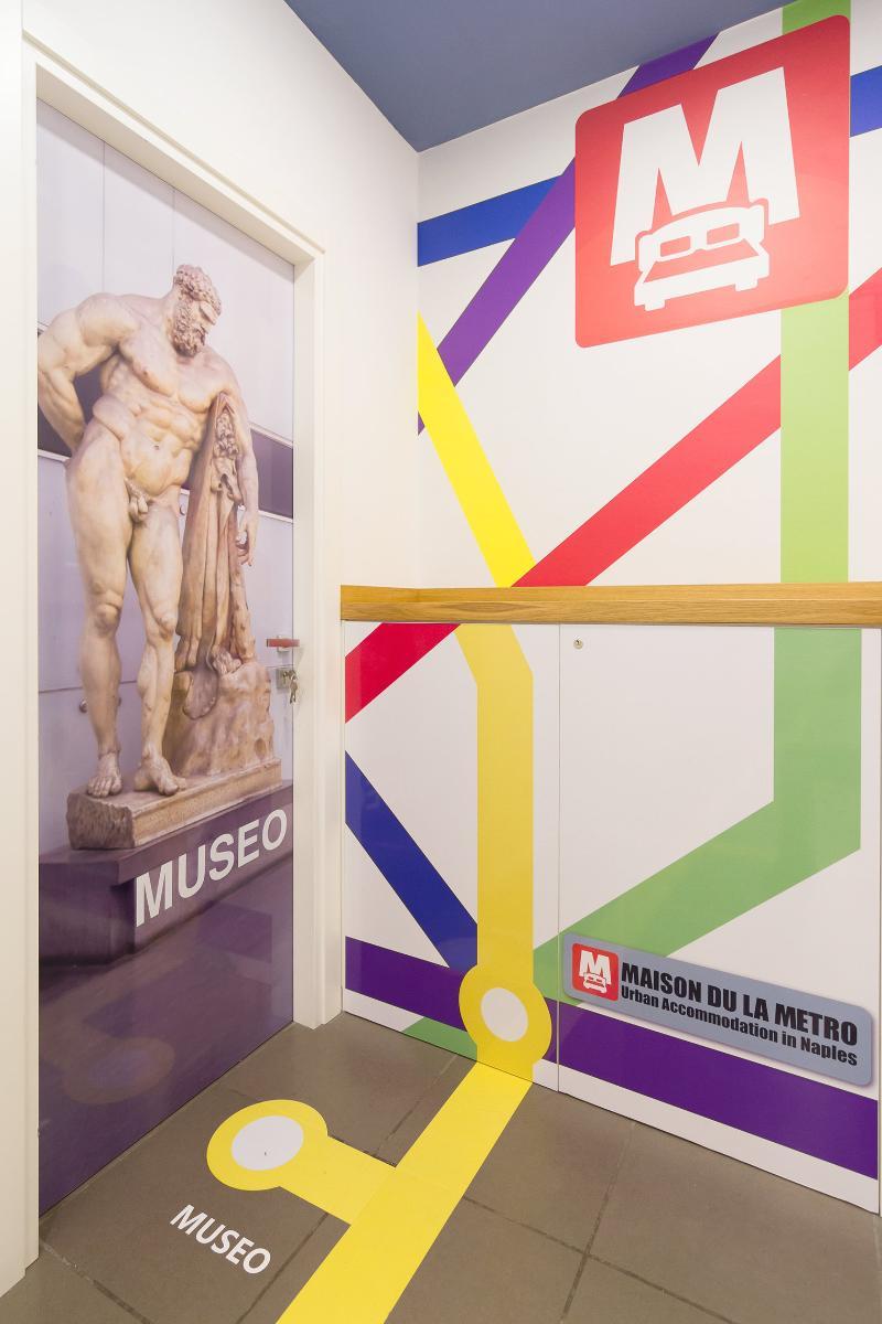 Maison Du La Metro Napels Buitenkant foto